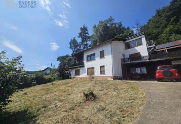 Solides 3-Familienhaus in ruhiger Lage von Niersbach - ideal für Kapitalanleger oder Familien