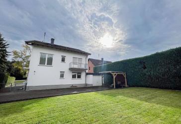 TOP Lage von Sinzig-Westum! Mehrgenerationenhaus mit guter Bausubstanz!