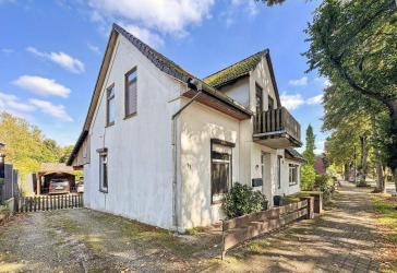 Ein Zuhause für Generationen - mit Einliegerwohnung, Pool und großem Garten