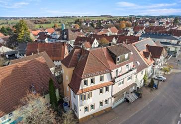 Großzügige Doppelhaushälfte in zentrale Lage