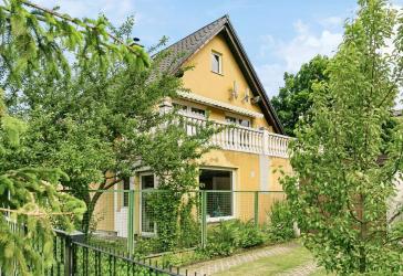 Bezugsfrei ! Charmantes, hochwertiges ZFH in Berlin-Pankow mit schönem Garten, Garage und Keller