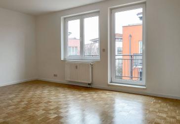 Sofort bezugsfreie 2 Zimmer mit Parkett, Balkon + Einbauküche