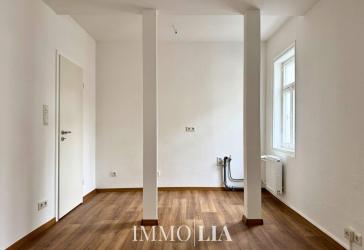 Zentrale 2 Zimmer Wohnung in Suhl, Badezimmer mit Fenster