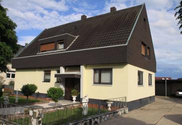 Raum für Ihre Familie - außergewöhnliches Wohnhaus in Würmersheim