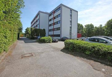 Repräsentatives Bürohaus auf parkähnlichem Grundstück im zentrumsnahen Gewerbegebiet von Hilden