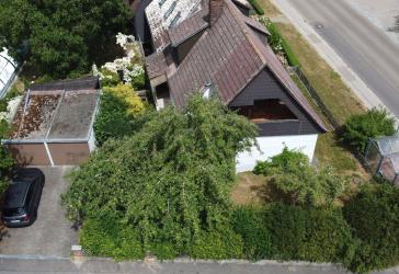 Doppelhaushälfte mit zwei Garagen in 91578 Leutershausen