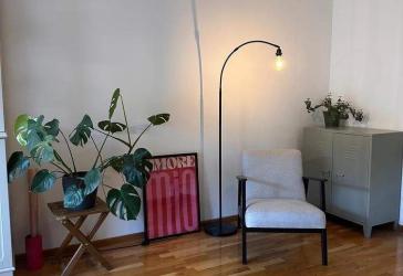 Modern möbliertes 1-Zimmer-Apartment mit Balkon in Neuhausen