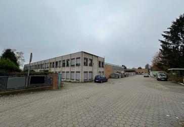 Hallenflächen am östlichen Stadtrand von Hamburg