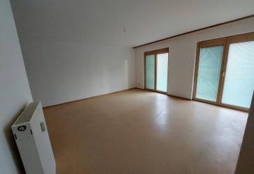 2-Zimmer-Wohnung mit Einbauküche ( Erdgeschoss )