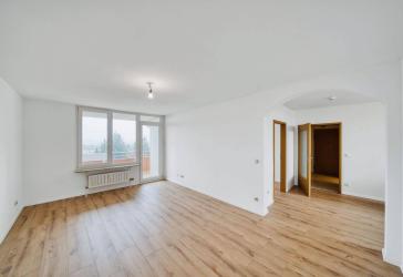 Renovierte 3,5-Zimmer-Wohnung mit Alpenblick