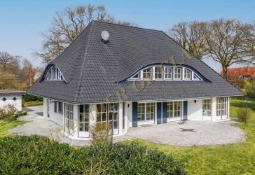 Exklusive Villa mit außergewöhnlicher Präsenz nahe Hamburg