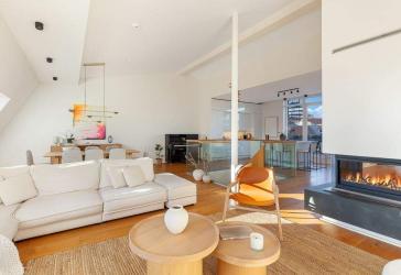 Loftartige 4-Zimmer-Dachgeschoss-Maisonette nahe dem Soho House mit Blick auf den Fernsehturm!
