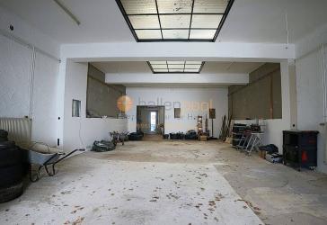 Gewerbeimmobilie, ca. 141 m², mit überdachter Freifläche und 4 Garagen in 56281 Emmelshausen