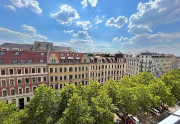 AUSBLICK ÜBER LEIPZIG // Traumhaft helle Maisonette-Wohnung mit Galerie & Gästebad in Bestlage