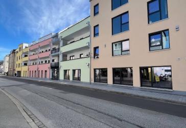 Exklusive Kapitalanlage: Vermietete 2-Zimmer-Erdgeschosswohnung mit Terrasse & Tiefgaragenstellplatz