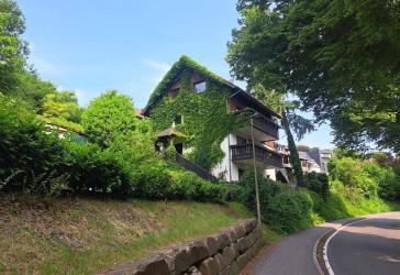 Zweifamilienhaus mit Potenzial