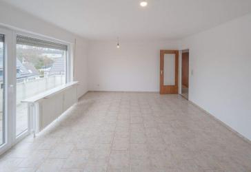 Frisch renoviert: Top moderne 3 Zimmer Mietwohnung