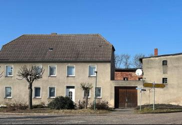 Ein-/Zweifamilienhaus in Lübs