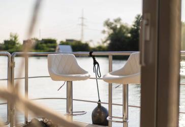 Luxuriös & extravagant: Schwimmende 16 m Häuser zum Wohnen und mehr...