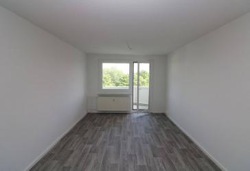 Auf die Plätze...fertig...mieten!!! 3-RW mit Wanne & Balkon!!!