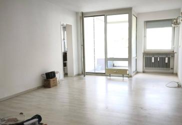 Uni-Viertel: Schöne 2-Zimmer-Wohnung, sonniger West-Balkon, Aufzug, Garage in TG, zur Selbstnutzung oder Vermietung