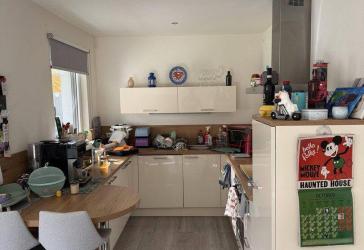3 Zi.- Wohnung 1. OG mit Balkon und EBK