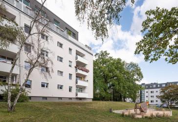 4-Zimmerwohnung mit Balkon und Gäste-WC nahe Grunewald