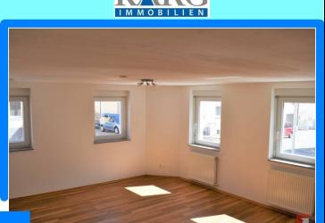 3 Zimmer Stadtwohnung ohne Einbauküche