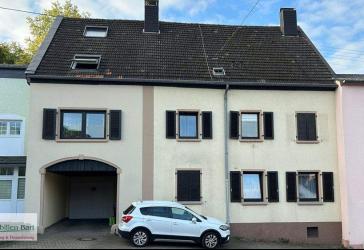 PERL: 4-FAMILIENHAUS MIT GARTEN UND GARAGE IN RUHIGER WOHNLAGE!