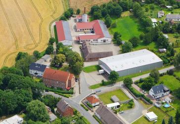 Gewerbeimmobile (5 Gebäude) in Zilly zu verkaufen