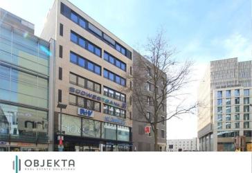 Ihre Repräsentanz in Bankgebäude neben Ärztehaus
