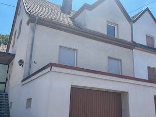VERKAUFT !!! ruhig gelegenes Zweif.-Haus in einer beliebten Wohngegend in Neunkirchen