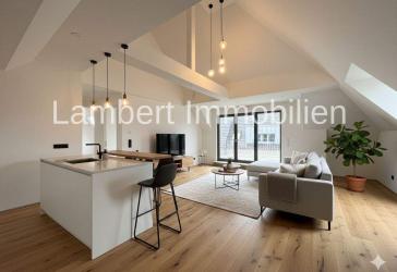 Luxuriöse Dachgeschossresidenz über 5 Zimmer mit direktem Aufzug, zwei Balkonen & hohem Wohnkomfort
