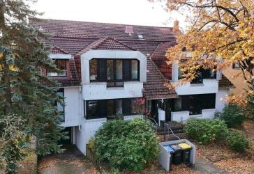 Sonnige Wohnung mit gehobener Ausstattung und separatem Dachstudio