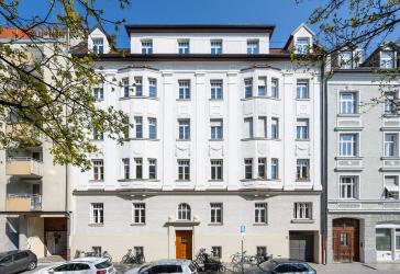 Denkmalgeschützte 5-Zimmer Maisonette-Wohnung in München-Schwabing mit genehmigten Ausbaukonzept