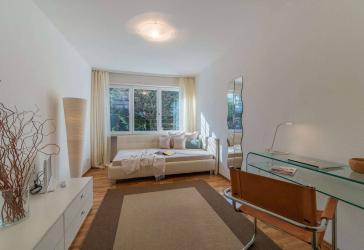 Hübsches Apartment in guter und ruhiger Lage von F-Dornbusch
