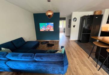 Stilvoll möblierte 3-Zimmer-Wohnung mit Blick, direkt am Eingang zum Olympiapark