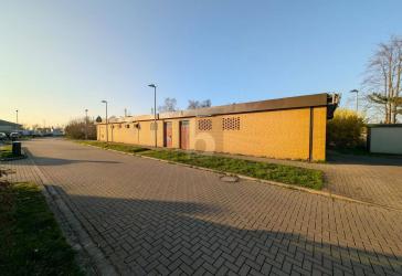 HISTORISCHES BAHNHOFSGEBÄUDE IN ZENTRALER LAGE