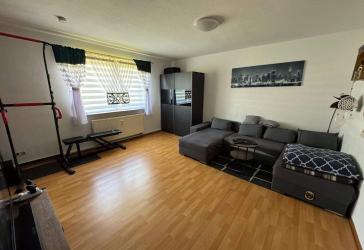 Praktische 1-Zimmerwohnung im 1.OG in Kleingeschwenda - Als Kapitalanlage o. zum Selbstbezug