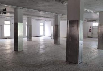 Ladenfläche mit 623 m² + 192 m² Lagerflächen und 19 TG-Stellplätzen, in City Lage, zu verkaufen