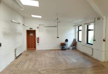 * !!!!!!!!!!!!!!!!!!!!! Atelier- Lagerhalle-Produktionsstätte- DAS HABE ICH GESUCHT !!!!!!!!!!!!!!!!!!!!! *