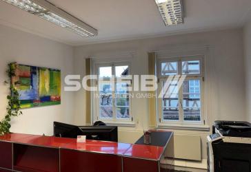 Repräsentative Bürofläche zu vermieten im 1. Obergeschoss