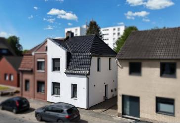 Modernisierte DHH mit 2 Wohnungen in Delmenhorst!