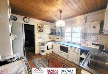 Renovierungsobjekt mit viel Potenzial - Haus mit Wintergarten und Nebengebäuden in Weinheim!