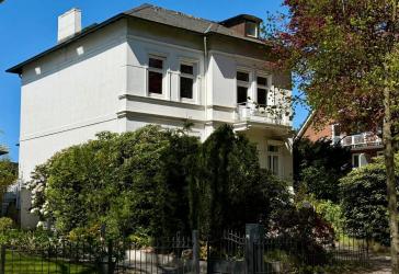 Charmant, voller Potenzial - Liebhaberobjekt mit 7 Zimmern in Bahrenfeld