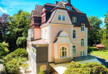 Vorschaubild Villa