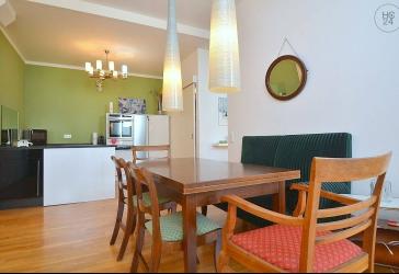 Modern möbliertes 1-Zimmer-Loft mit WLAN und Balkon in Fürth