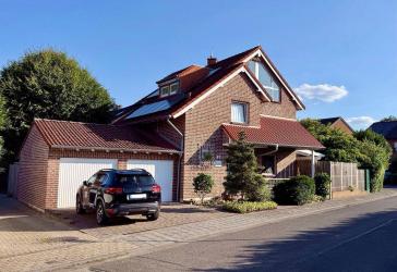 Traumhaus! Viel Platz für Familie und Beruf!