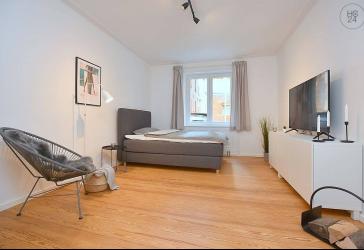 Wunderschön möblierte Wohnung mit Balkon im beliebten Stuttgarter Westen
