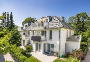 Beletage an der Trabrennbahn: Sagenhaftes Penthouse in bester Nachbarschaft von München-Daglfing